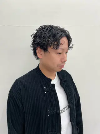パーマ メンズ 慎太朗/パーマ/ボブ /センターパートのヘアスタイル