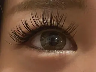 マツエク・マツパ Tink港南台  森北海音のマツエク・マツパデザイン