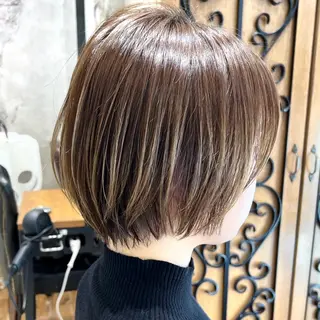 ショート カラー 💍新宿ショート 💍岩田莉奈のヘアスタイル