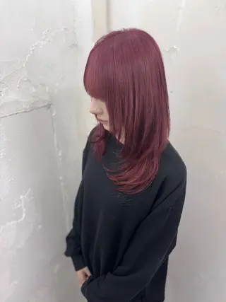 ミディアム カラー ベルグロー アルファのヘアスタイル
