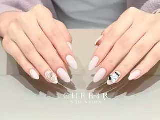 ネイル CHERIR Emiのネイルデザイン