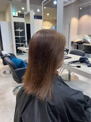 ミディアム Lia 瑠莉花のヘアスタイル