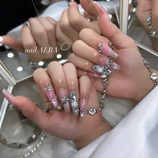 ネイル 加納 莉音のネイルデザイン