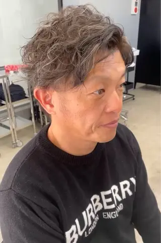 ショート カラー メンズ メンズ専門サロン wokeのヘアスタイル