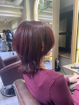 ミディアム 千代 夏輝のヘアスタイル