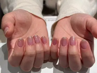 ネイル 楡井 陽菜のネイルデザイン