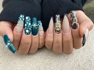 ロング ネイル ✴︎ Delightのネイルデザイン