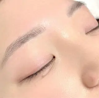 アイブロウ Paulele. 副店長Mizukiのマツエク・マツパデザイン