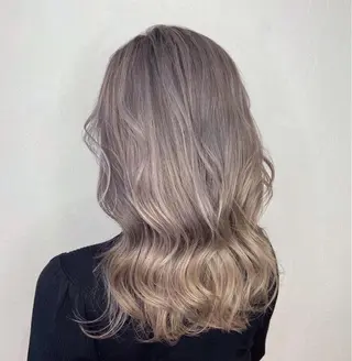 セミロング カラー aini上本町店所属・aini上本町 吉元直明のヘアスタイル