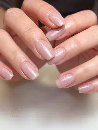 ネイル 透灯 TOUTOU 🪄のネイルデザイン