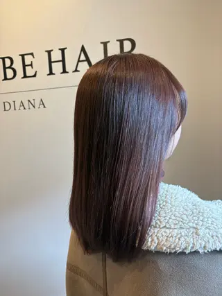 セミロング 秋澤 楓のヘアスタイル