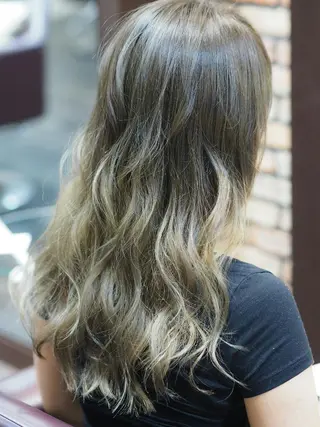 ロング カラー 辻 竜也　のヘアスタイル