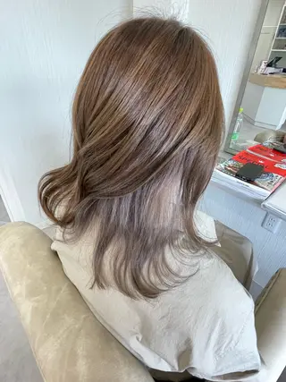 セミロング カラー 平松 ともみのヘアスタイル