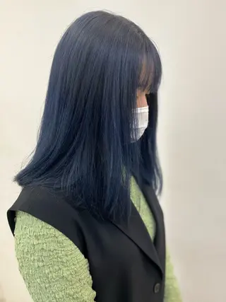 セミロング 生駒市デザインカラー /浜中美奈のヘアスタイル