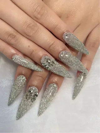 ネイル BLACKVELV ET(YUME)のネイルデザイン