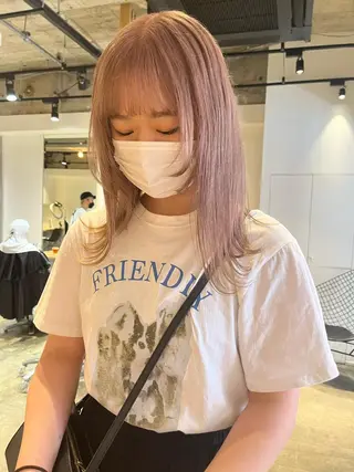 ミディアム ハイトーン/レイヤー 💜Akaneのヘアスタイル