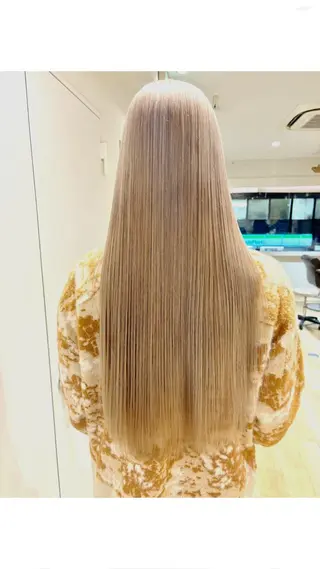 ロング カラー EIGHT新宿 新井彩斗のヘアスタイル