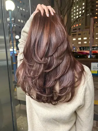 セミロング カラー ハイライト、レイヤー カット/西梅田/中西のヘアスタイル