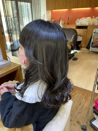 ミディアム 山木 裕子のヘアスタイル
