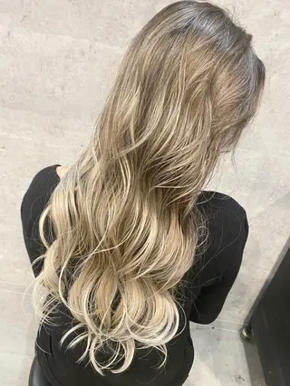 ロング カラー パーマ ヘアアレンジ ネイル マツエク・マツパ 井上 一平のヘアスタイル