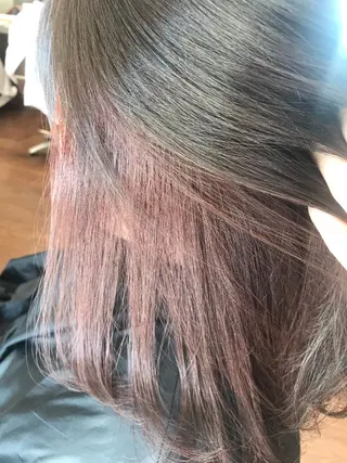 セミロング カラー 予約 停止のヘアスタイル