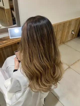 ロング カラー 🌈ダブルカラー🌈 💚みやのしんじ💚のヘアスタイル