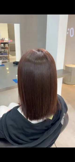 ミディアム HIKARI ブリーチ/ハイトーンのヘアスタイル