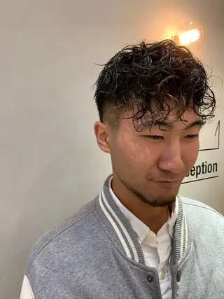 カラー パーマ メンズ メンズパーマ/ 岩本遼のヘアスタイル