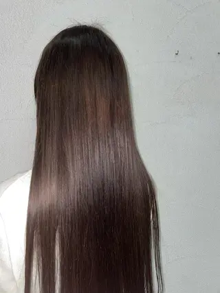 ロング カラー 大塚 友茉のヘアスタイル