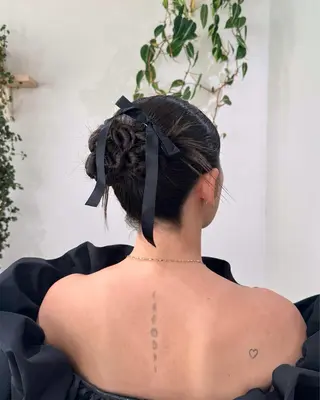 ロング ヘアアレンジ 𝙎𝙚𝙞𝙧𝙖 ☆カット/パーマのヘアスタイル