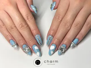 ネイル ネイルルーム チャームのネイルデザイン