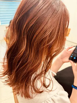 カラー ○HITOMI ○のヘアスタイル