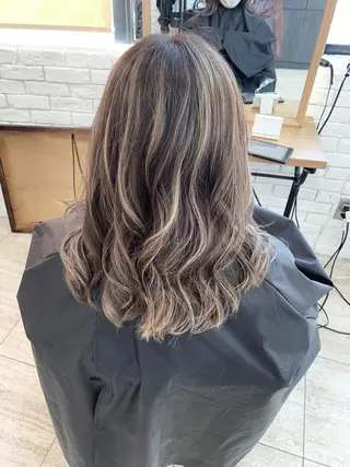 セミロング カラー ROSEL末吉 海渡のヘアスタイル