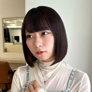 ミディアム カラー りな🪽カット /縮毛/透明感カラーのヘアスタイル