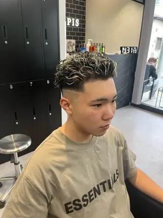 ショート カラー パーマ ヘアアレンジ メンズ men'slapis YUTOのヘアスタイル