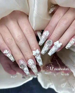 ネイル M🌷nail 長さだし専門店のネイルデザイン