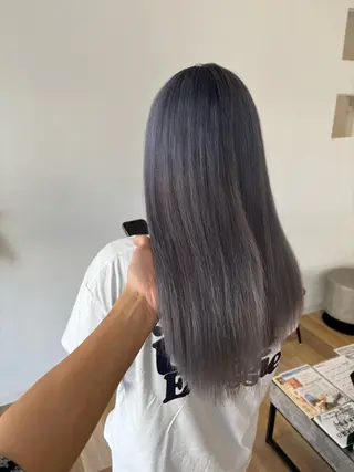 ロング ケアブリーチ 黒瀬有汰のヘアスタイル