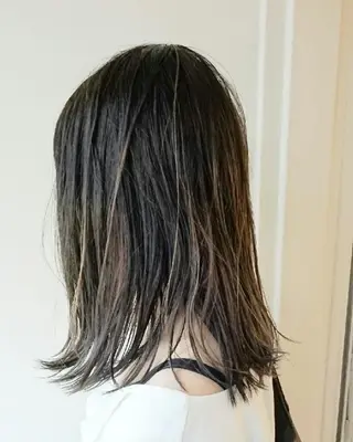 ミディアム カラー takk design labのヘアスタイル