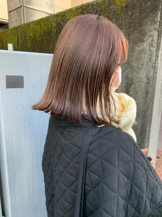ミディアム カラー SAKINO． ベージュカラーのヘアスタイル