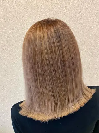 セミロング カラー 中川 茜里のヘアスタイル