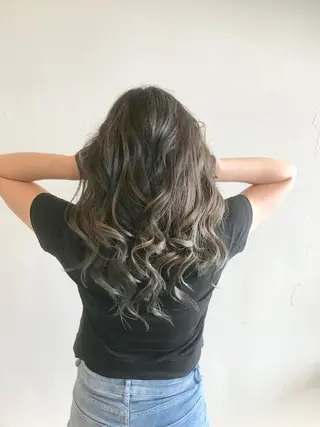 セミロング VERDA KENのヘアスタイル