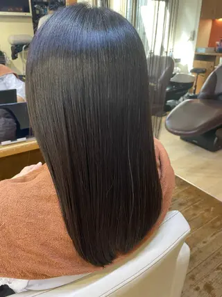 ミディアム 山木 裕子のヘアスタイル