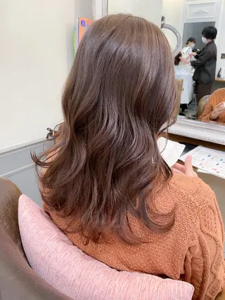 セミロング カラー ✨カラー支持No.1 🧸ワキ カナコ🧸のヘアスタイル