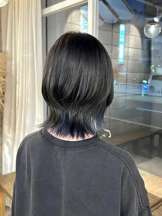 ミディアム カラー 眞名子 瑞紀のヘアスタイル
