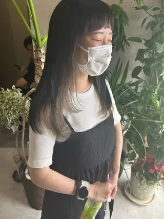 セミロング ITO AYUMIのヘアスタイル