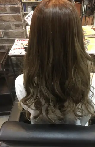 セミロング カラー 東條 克義のヘアスタイル