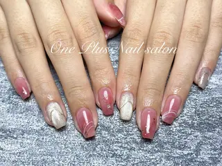ネイル One Plus Nail Salonのネイルデザイン