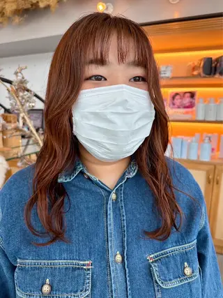 セミロング Loire SYURIのヘアスタイル