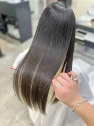 ロング 鈴木 未夢のヘアスタイル