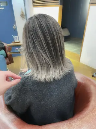 ミディアム カラー かわさき ともやのヘアスタイル